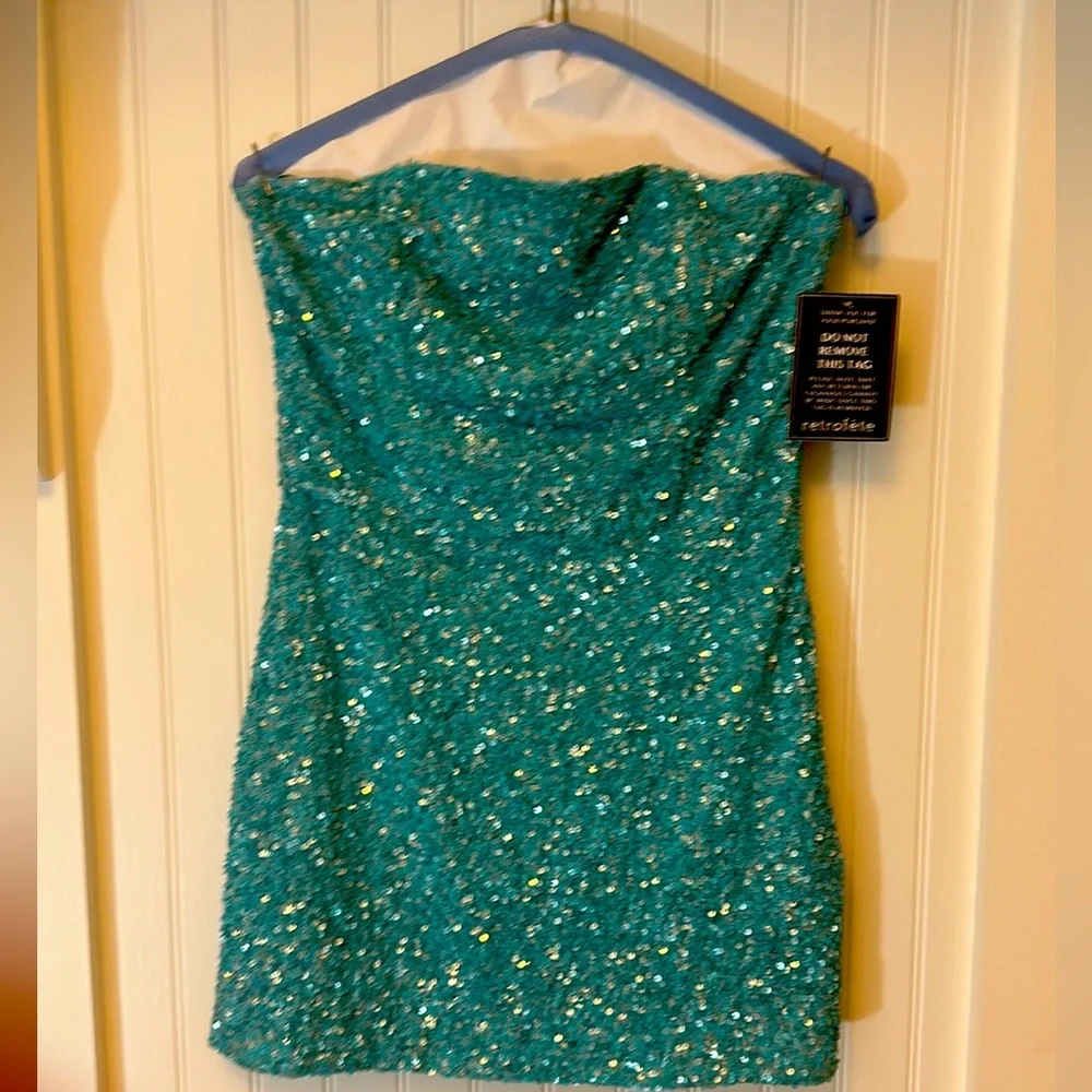 HEATHER SEQUIN DRESS - Picture 4 of 4